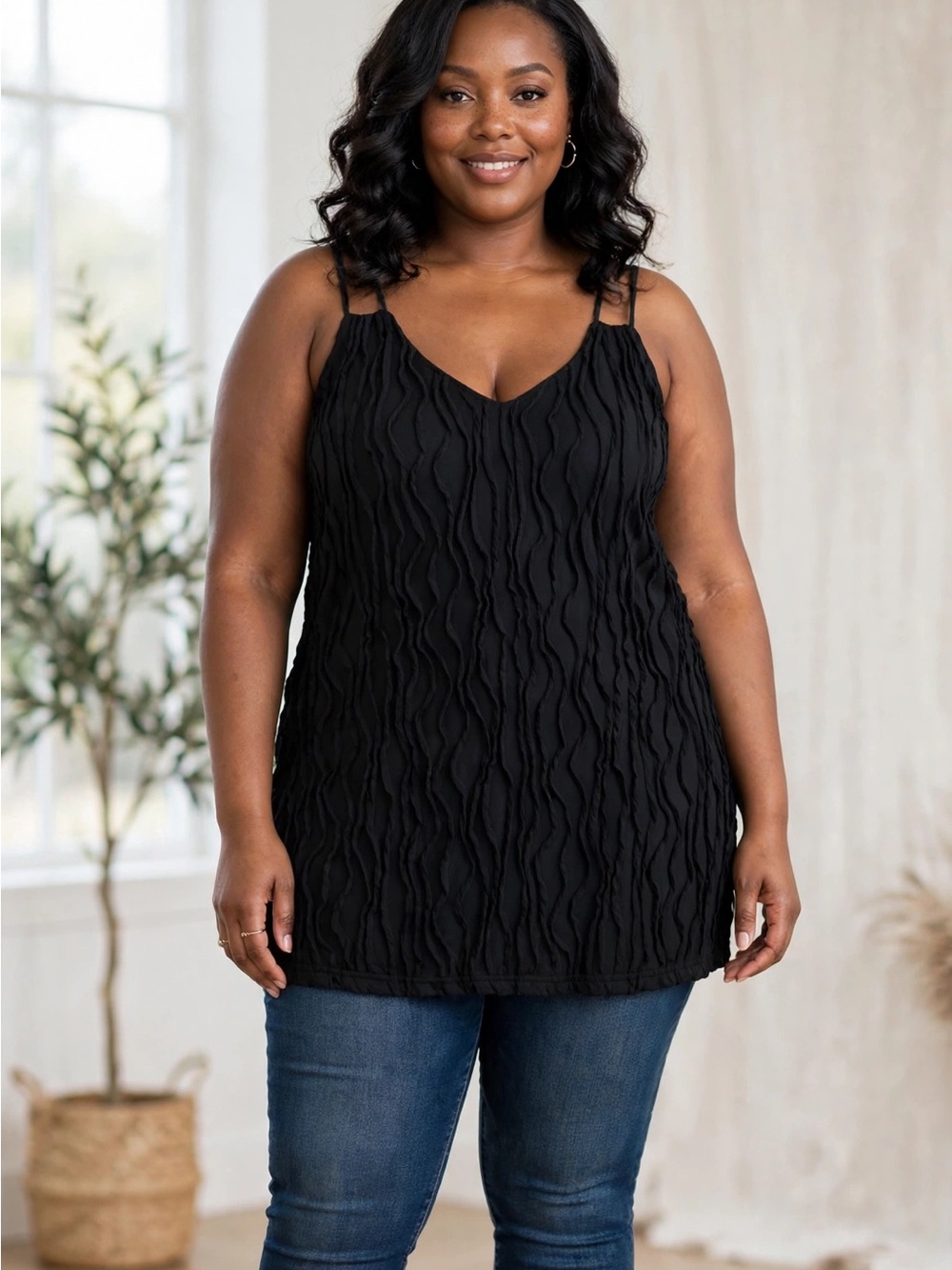 Bloomchic Plus Size XL Black Textured Tank Top us14-16